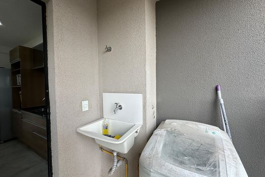 Área de Serviço de apartamento para alugar com 2 quartos, 60m² em Jardim Maria Helena, Barueri