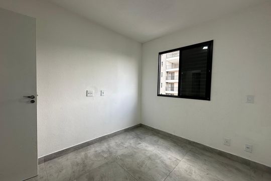 Quarto de apartamento para alugar com 2 quartos, 60m² em Jardim Maria Helena, Barueri