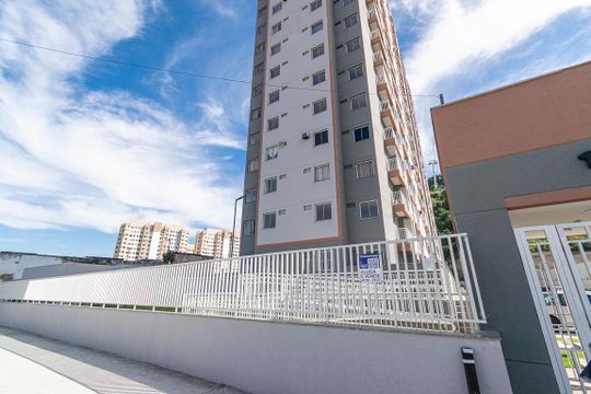 Fachada do Condomínio de apartamento para alugar com 2 quartos, 40m² em Bonsucesso, Rio de Janeiro