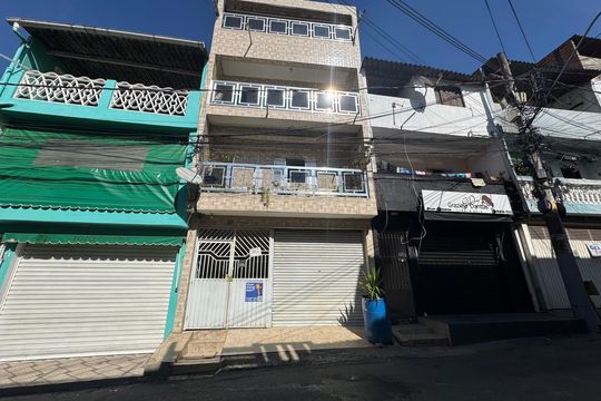 Fachada com PLACA de casa à venda com 4 quartos, 182m² em Aliança, Osasco