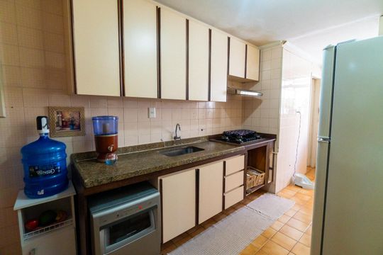 Cozinha de apartamento à venda com 2 quartos, 76m² em Vila Mascote, São Paulo