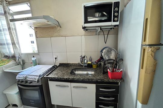 Cozinha de apartamento à venda com 2 quartos, 43m² em Bonsucesso, Rio de Janeiro