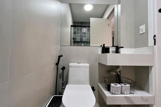 Banheiro de apartamento à venda com 1 quarto, 20m² em Copacabana, Rio de Janeiro