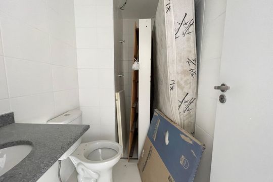 Banheiro de apartamento à venda com 2 quartos, 36m² em Butantã, São Paulo