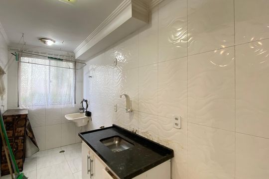 Cozinha de apartamento à venda com 2 quartos, 68m² em Jardim Santa Teresinha, São Paulo