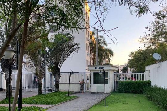 Fachada  de apartamento à venda com 3 quartos, 61m² em Vargem Grande, Rio de Janeiro