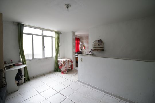 Sala de casa à venda com 2 quartos, 120m² em Cidade de Deus, Rio de Janeiro