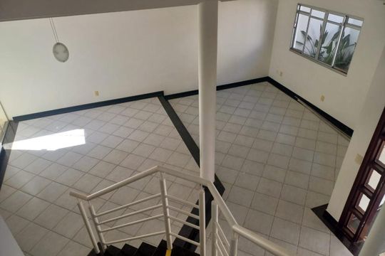 Sala de casa para alugar com 4 quartos, 239m² em Morada da Colina, Uberlândia