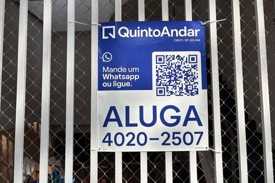 Placa instalada de casa para alugar com 1 quarto, 80m² em Cidade Satelite Santa Barbara, São Paulo
