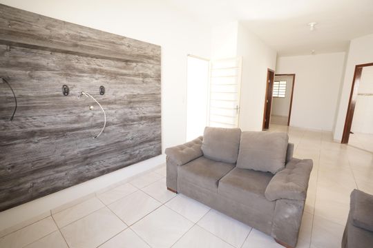 Casa à venda com 4 quartos, 143m² em Residencial Alice Barbosa, Goiânia