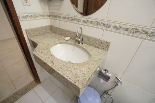 Casa à venda com 4 quartos, 143m² em Residencial Alice Barbosa, Goiânia