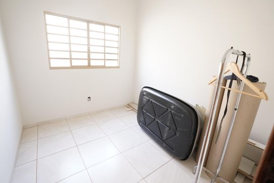 Casa à venda com 4 quartos, 143m² em Residencial Alice Barbosa, Goiânia