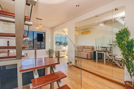 Apartamento para alugar com 3 quartos, 185m² em Petrópolis, Porto Alegre