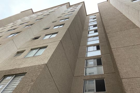 Fachada do bloco de apartamento à venda com 2 quartos, 42m² em Jardim Boa Vista (zona Oeste), Osasco