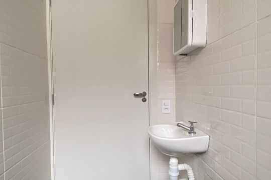 Banheiro de apartamento à venda com 2 quartos, 42m² em Jardim Boa Vista (zona Oeste), Osasco