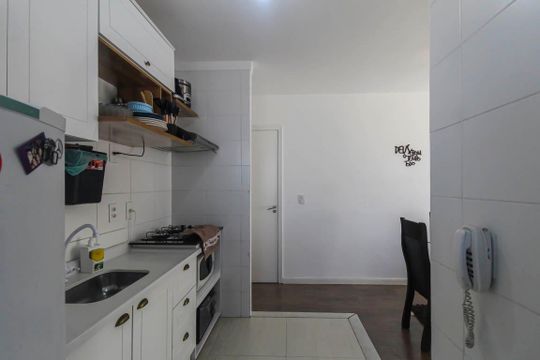 Cozinha de apartamento à venda com 2 quartos, 53m² em Vila Ema, São Paulo