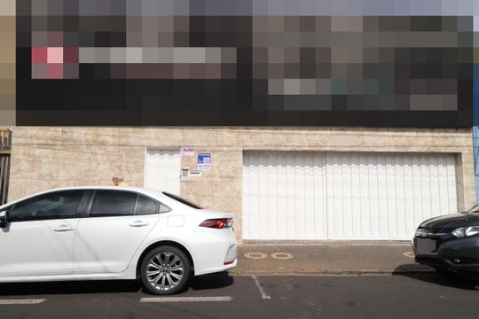 Fachada de casa para alugar com 9 quartos, 300m² em Centro, Uberlândia