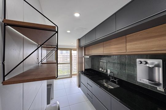 Cozinha de apartamento à venda com 3 quartos, 125m² em Barra da Tijuca, Rio de Janeiro