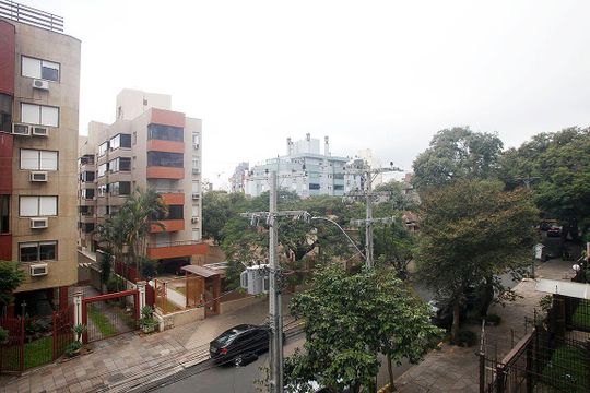 Vista da Sala de apartamento à venda com 3 quartos, 183m² em São João, Porto Alegre