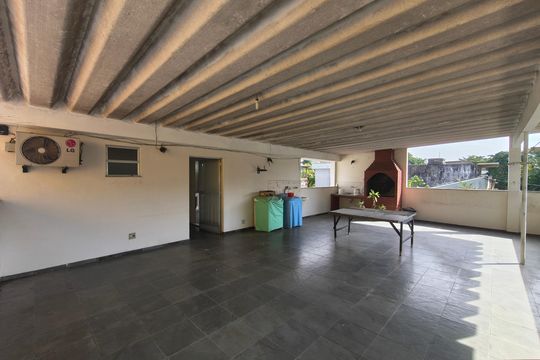 Casa à venda com 5 quartos, 360m² em Anil, Rio de Janeiro