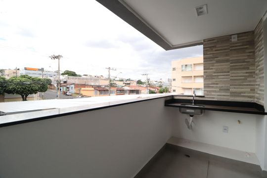 Sacada de apartamento para alugar com 2 quartos, 63m² em Daniel Fonseca, Uberlândia