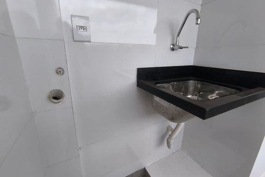 Área de Serviço de apartamento para alugar com 2 quartos, 68m² em Daniel Fonseca, Uberlândia