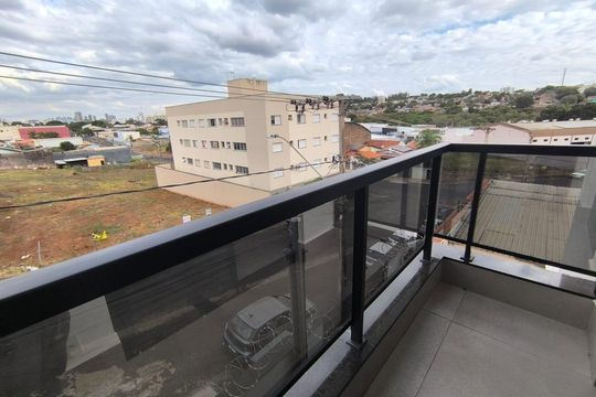 Sacada de apartamento para alugar com 2 quartos, 68m² em Daniel Fonseca, Uberlândia