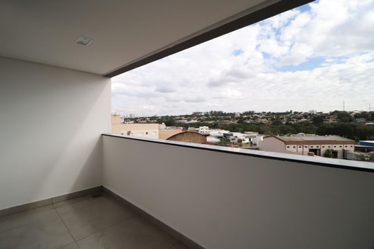 Sacada de apartamento para alugar com 2 quartos, 68m² em Daniel Fonseca, Uberlândia