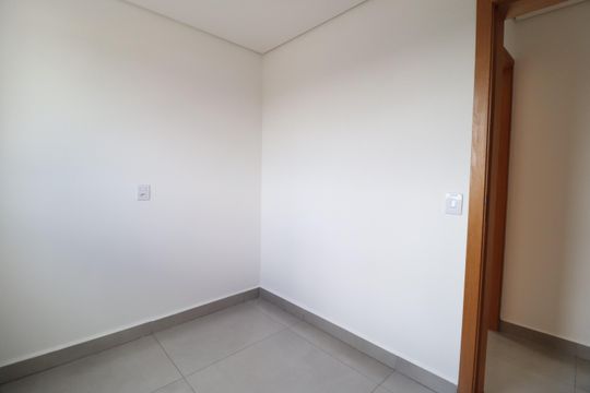 Quarto 1 de apartamento para alugar com 2 quartos, 68m² em Daniel Fonseca, Uberlândia