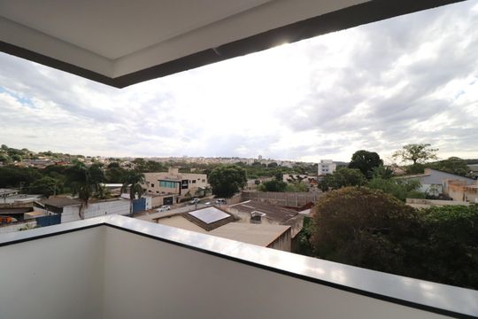 Sacada de apartamento para alugar com 2 quartos, 68m² em Daniel Fonseca, Uberlândia