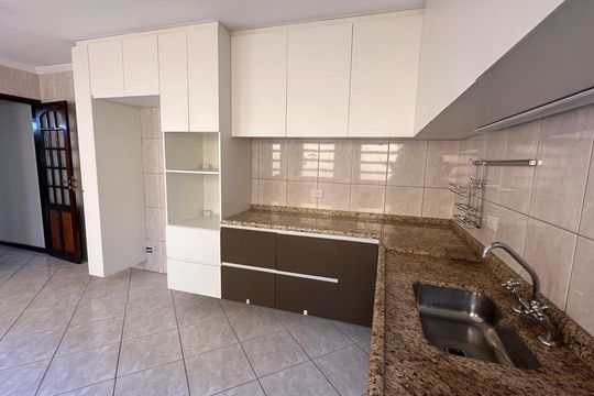 Casa à venda com 3 quartos, 124m² em Jardim Monte Azul, São Paulo