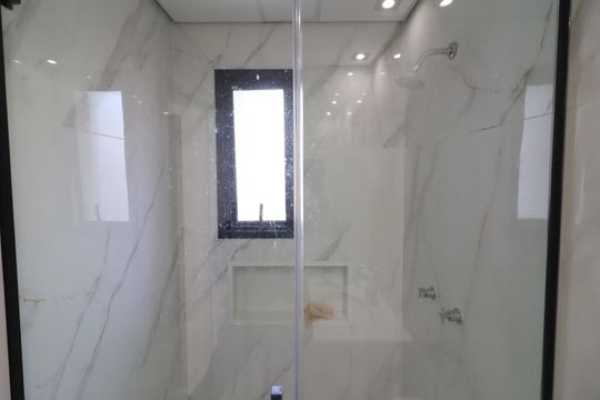 Banheiro 2 de apartamento à venda com 2 quartos, 48m² em Centro, Osasco