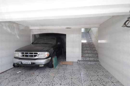 Garagem de casa à venda com 5 quartos, 250m² em Jardim Nossa Senhora do Carmo, São Paulo