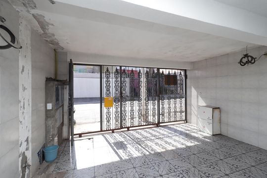Garagem de casa à venda com 5 quartos, 250m² em Jardim Nossa Senhora do Carmo, São Paulo