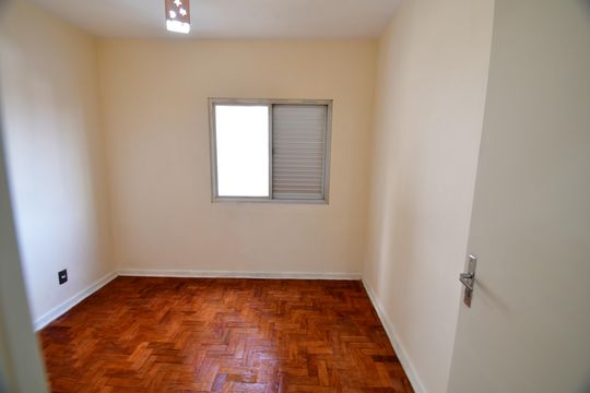 Quarto 1 de apartamento para alugar com 2 quartos, 75m² em Centro, Campinas