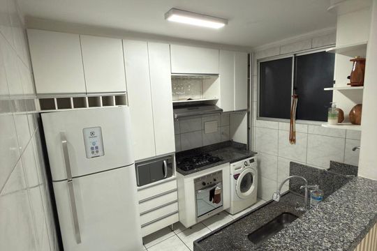 Cozinha de apartamento à venda com 2 quartos, 45m² em Kennedy, Contagem