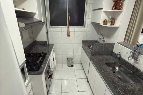 Cozinha de apartamento à venda com 2 quartos, 45m² em Kennedy, Contagem