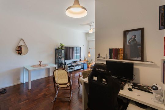 Sala de apartamento à venda com 2 quartos, 77m² em Tijuca, Rio de Janeiro