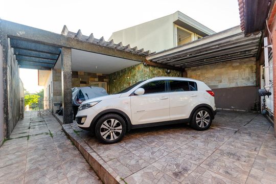 Garagem de casa para alugar com 5 quartos, 381m² em Chácara Inglesa, São Paulo