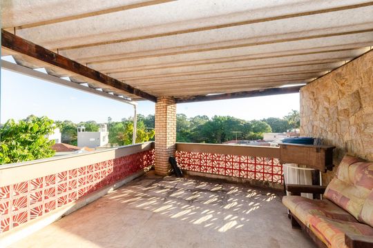 Suíte - Sacada - Casa 1 de casa para alugar com 5 quartos, 381m² em Chácara Inglesa, São Paulo