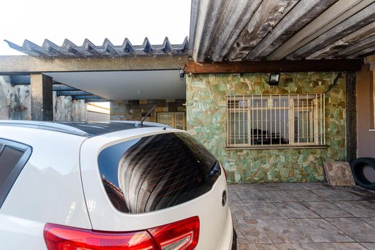 Garagem de casa para alugar com 5 quartos, 381m² em Chácara Inglesa, São Paulo
