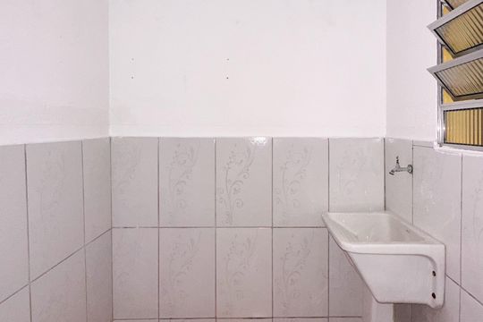 Área de Serviço de casa para alugar com 1 quarto, 82m² em Cooperativa, São Bernardo do Campo