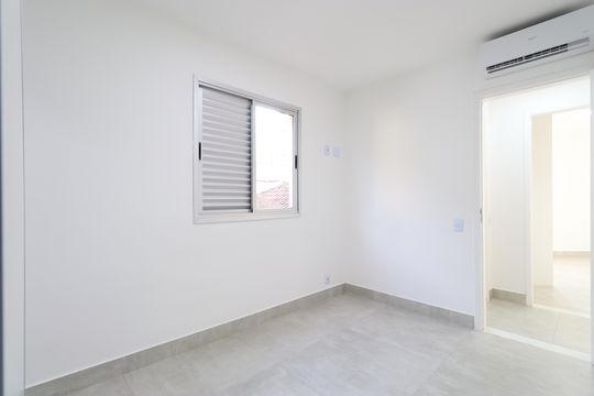 Suíte de apartamento à venda com 2 quartos, 60m² em Perdizes, São Paulo