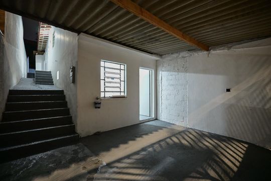 Cômodo de casa para alugar com 3 quartos, 160m² em Jardim Amalia, São Paulo