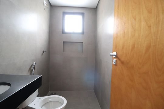 Banheiro Social de apartamento para alugar com 4 quartos, 185m² em Daniel Fonseca, Uberlândia