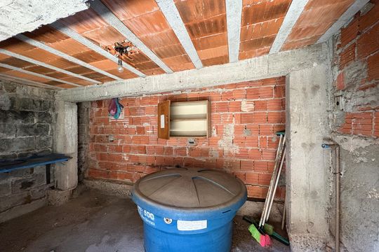 Área comum de casa à venda com 3 quartos, 170m² em Vila Boacava, São Paulo