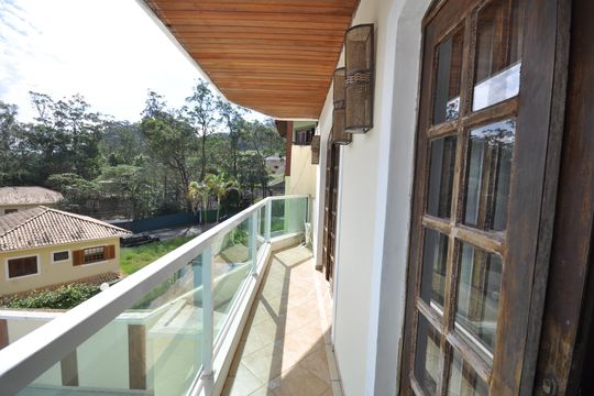 Sacada da Sala de casa de condomínio à venda com 4 quartos, 239m² em Jardim Itatinga, São Paulo
