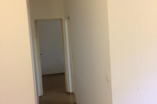 Corredor de apartamento para alugar com 2 quartos, 56m² em Cohab, São Paulo