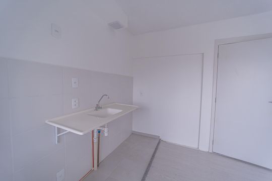 Cozinha de apartamento à venda com 2 quartos, 38m² em Cidade Antônio Estêvão de Carvalho, São Paulo