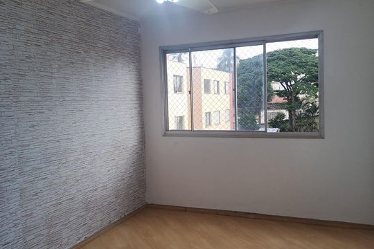 Sala de apartamento para alugar com 2 quartos, 66m² em Quitaúna, Osasco